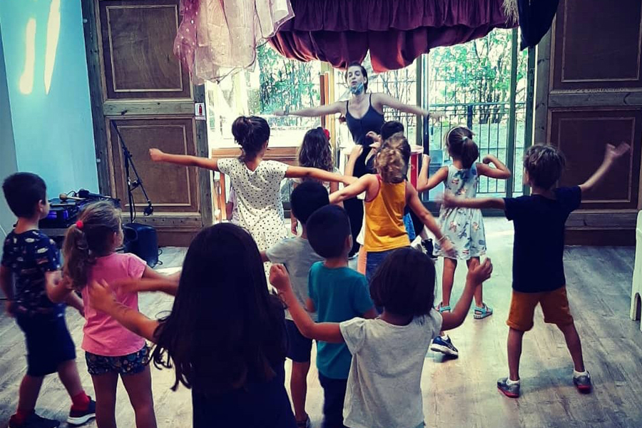Family Dance Party - Modern Theatrical Dance